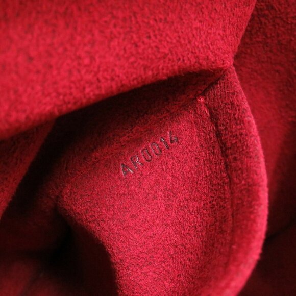 LOUIS VUITTON Brown Monogram Shoulder Bag - Picture 9 of 9